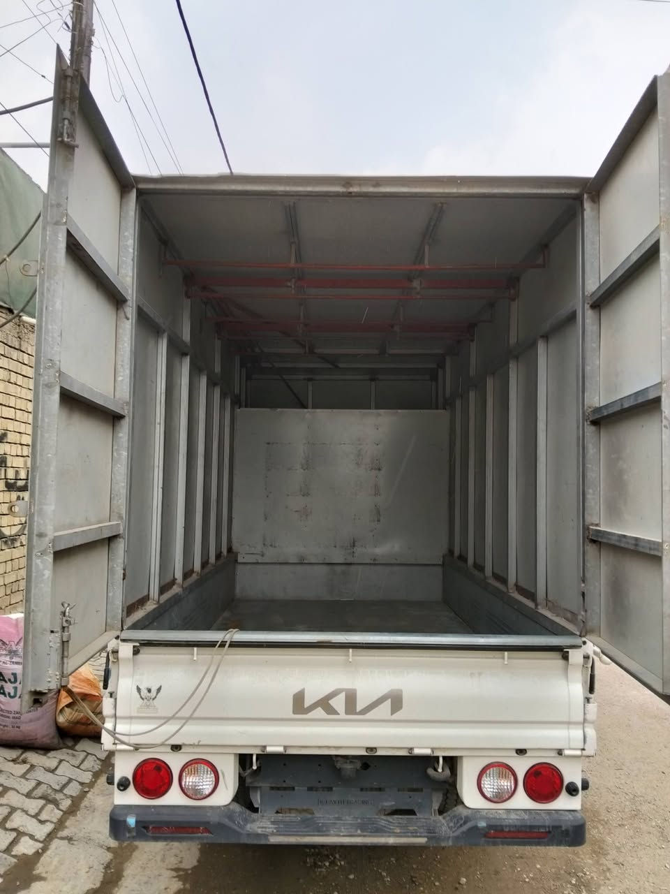 للبيع كابينة كيا فحل للستفسار الاتصال على الرقم ***********
