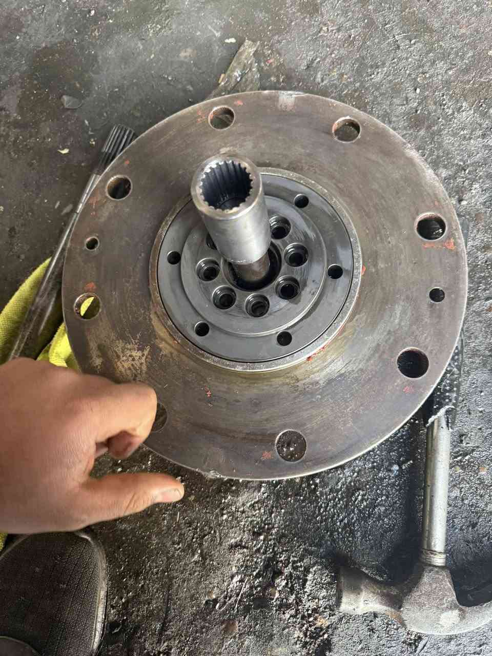 اكسل
TEREX 
سلام حليكوم اخوان كوله خراز مال اكسل لات موجود
ارخس سحر من كوله سوك
***********
***********
حندو واتساپ📞📞
