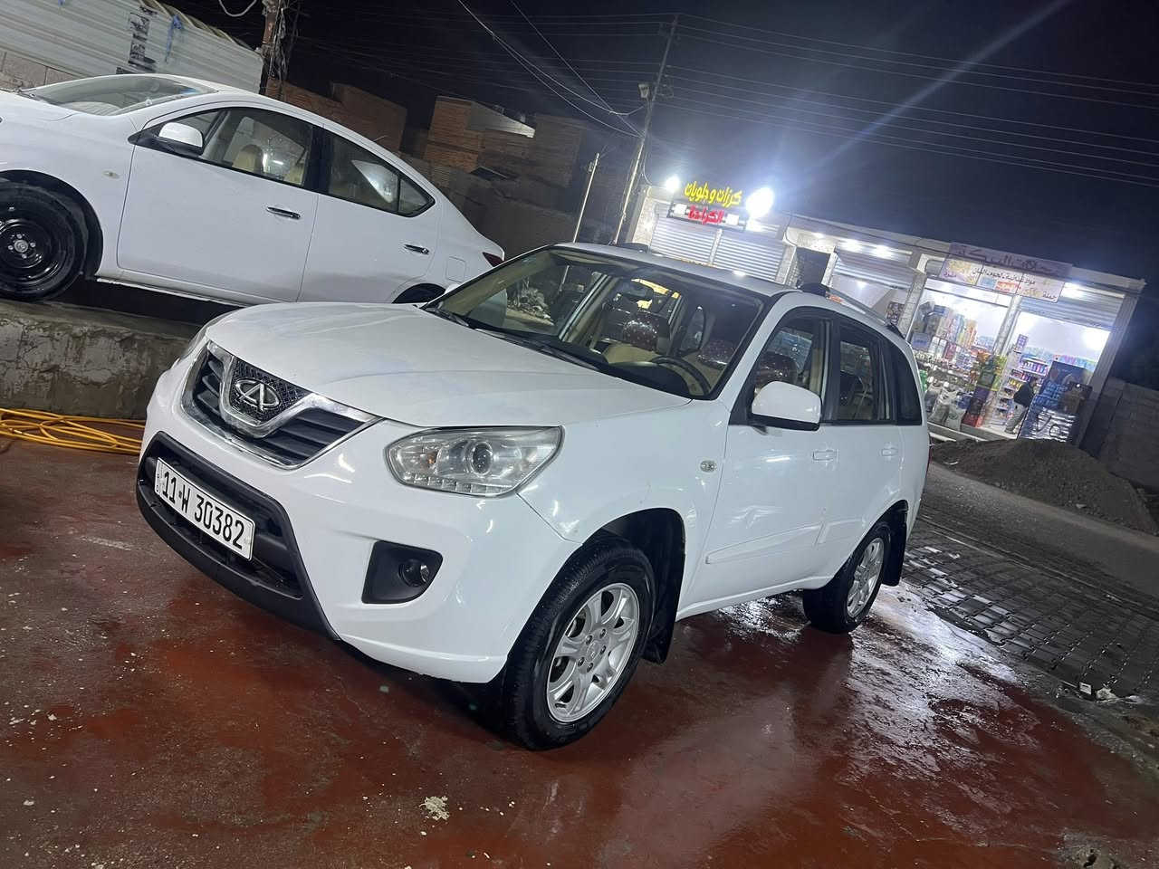 السلام عليكم للبيع تيكو 2013 رقمً بغداد الدولي تحويل مباشر مكفوله من الضربه والصبغ والتبديل والخياسات سياره جديده وع وضع الشركه ماشيه 95 كير صدر تبريد جاهزه فقط صوت بالمكينه سياره شغاله وتمشي ابيع ع هل وضع مكان بغداد 
للاستفسار 

‭0773 336 7924‬
