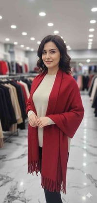 سكارف أحمر • صوف ١٠٠٪ • تكريت