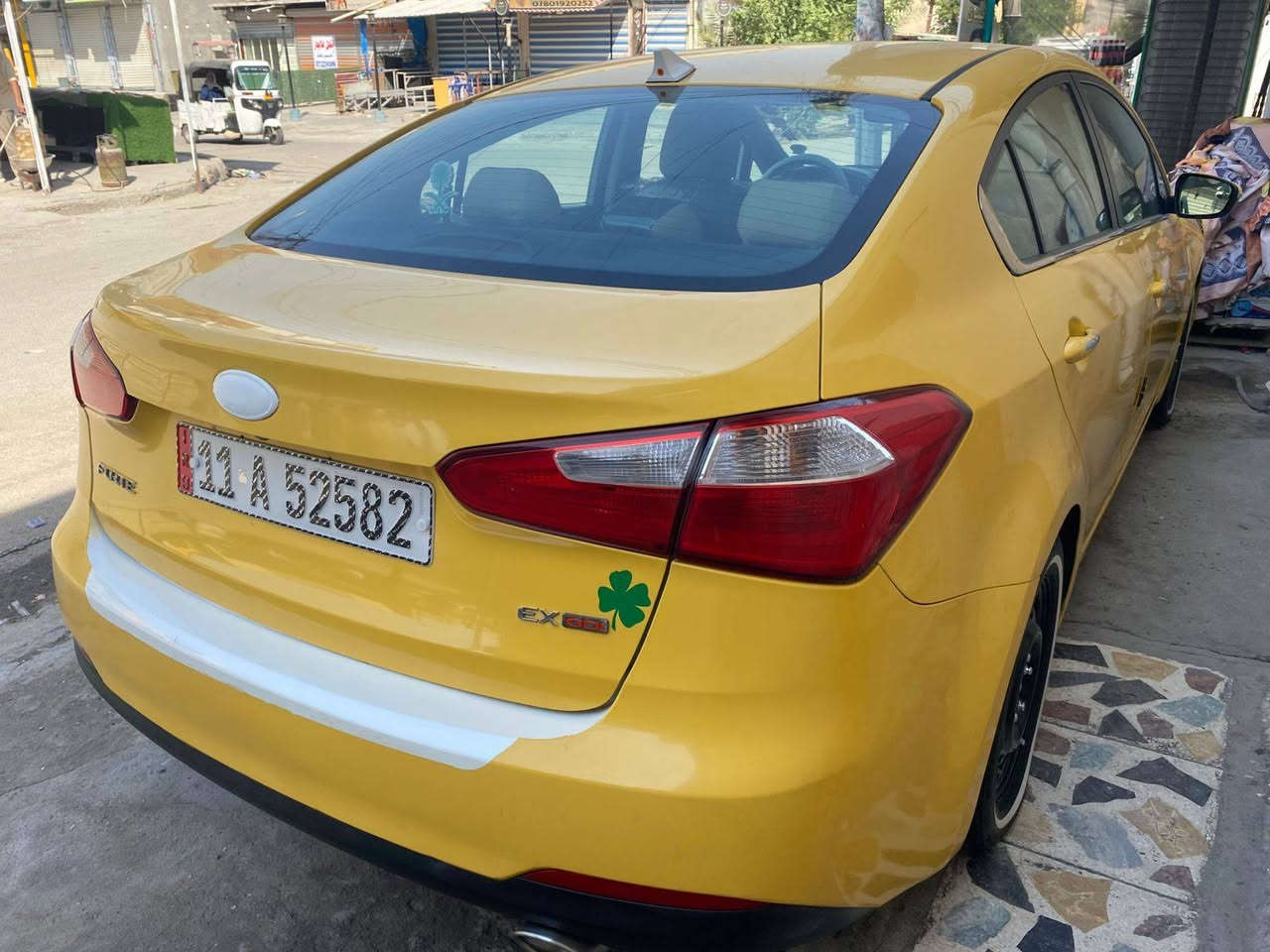 السلام عليكم
فورتي ٢٠١٤ وارد امريكي محرك ٢٠٠٠ gdi
فول مواصفات فتحة بصمة ترحيب بالمري 
محرك خير من الله
تبريد خير من الله
تخم تاير جديد
السعر 110 وبيها مجال
***********
