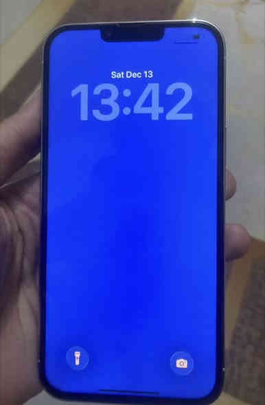 سلام عليكم ايفون 13 برو ماكس ذاكرة 1T بطارية 88 نظافتة 100/100 مبدل شاشة فقط ولباقي كلة بلادي علة وضع الشركة ضمان الفحص وتاخذه من باب البيت سعره 625 وبي مجال 
مكاني بغداد المشتل ***********
