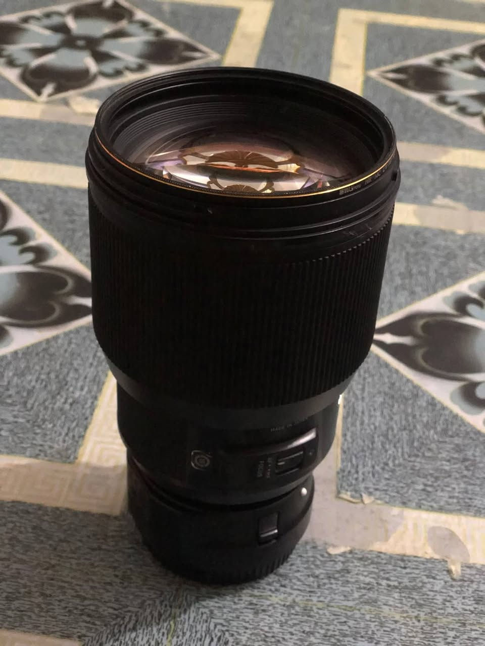 عدسة نيكون 85سكما للبيع بدون هود النضافه مثل ماتشوف *********** اتصال متواجد خاص
