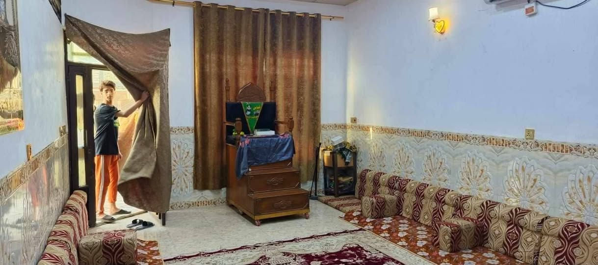 بيت للبيع منطقة الشبانات مشروع البزل لاول المساحه ٣٥٠ متر عقد ١٧ السعر ١٦٠ قابل للتفاوض تواصل واتساب ***********
