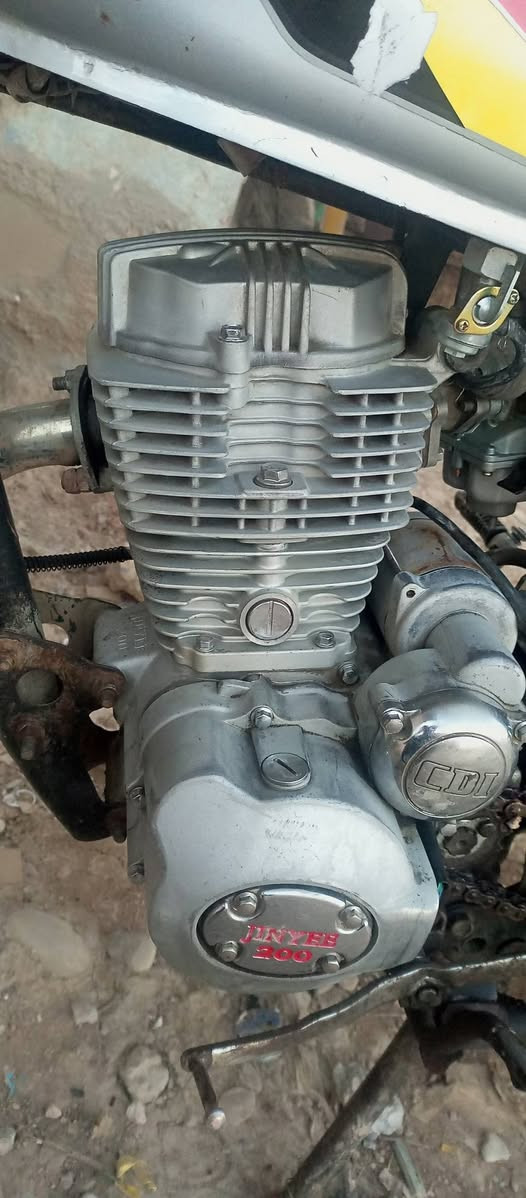 السلام عليكم اخوان عندي هاي الكبوس سعر 175 بمجال للطيبين ***********
