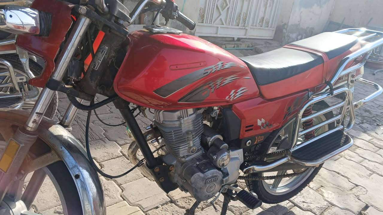 السلام عليكم 
دراجه فيوم للبيع رقم وسنويه رقم اسود
دراجه مكفوله من كلشي محرك ما مفتوح 
سعر:550وبيها مجال
رقمي:***********
