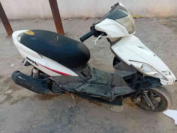 دراجه جي تي ار مكينه مكفوله برغي ما مفتوح دراجه خير من الله مستعجل ع بيعته بسبب الضروف 800وبيه مجال 
‏‪***********‬‏
