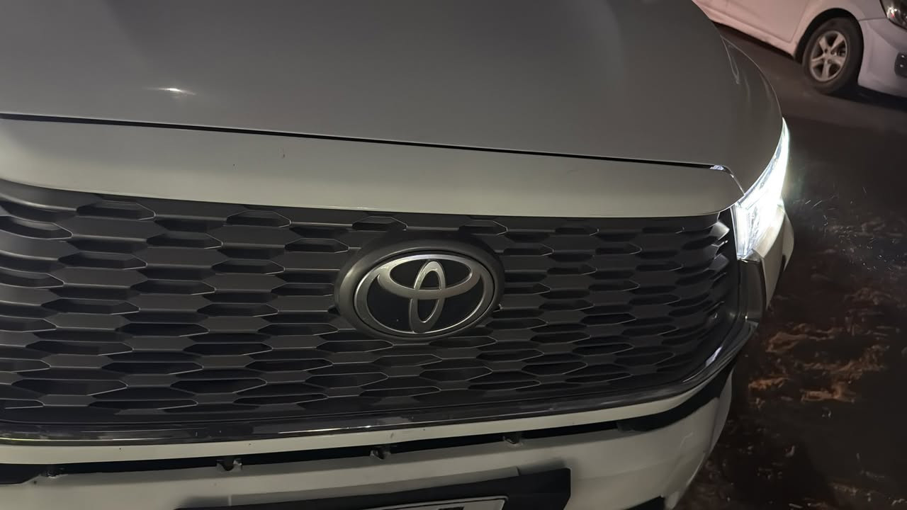 السلام عليكم ورحمة الله وبركاته
للبيع أنوفا هايبرد موديل 24 

محرك 2000cc

وارد خليجي إمارات 

صبغ عام لغرض تغيير  لون من بيجي الى ابيض 

رقم بغداد 

سنويه لغايه 29

مكانها في بغداد

***********
