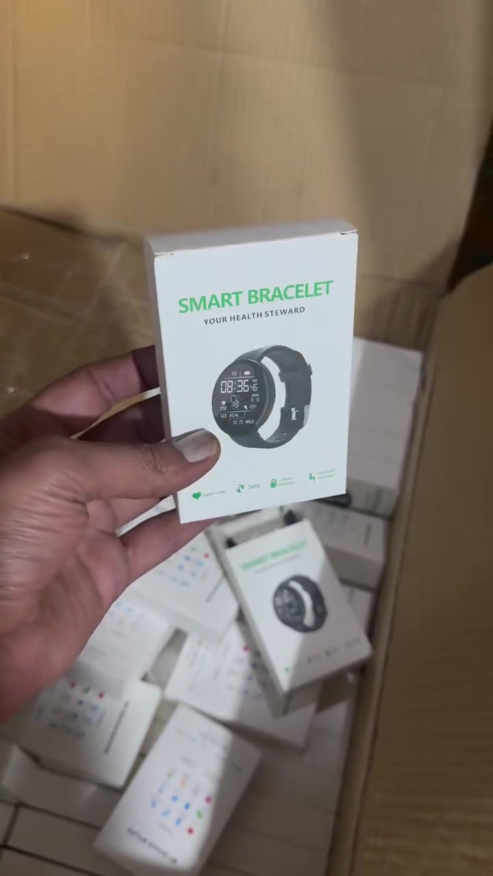جملة فقط تصفية اقل كمية ٢٥ قطعة
ساعة باند رياضي اسمة D18s fitpro
سعر القطعة ٢٥٠٠ دينار 
جديد بالكارتون ويشحن على اي منفذ USB


**إذا كنت صاحب هذا الإعلان وتريد حذفه لأي سبب، رجاءا أرسل رسالة إلى الدعم الفني**