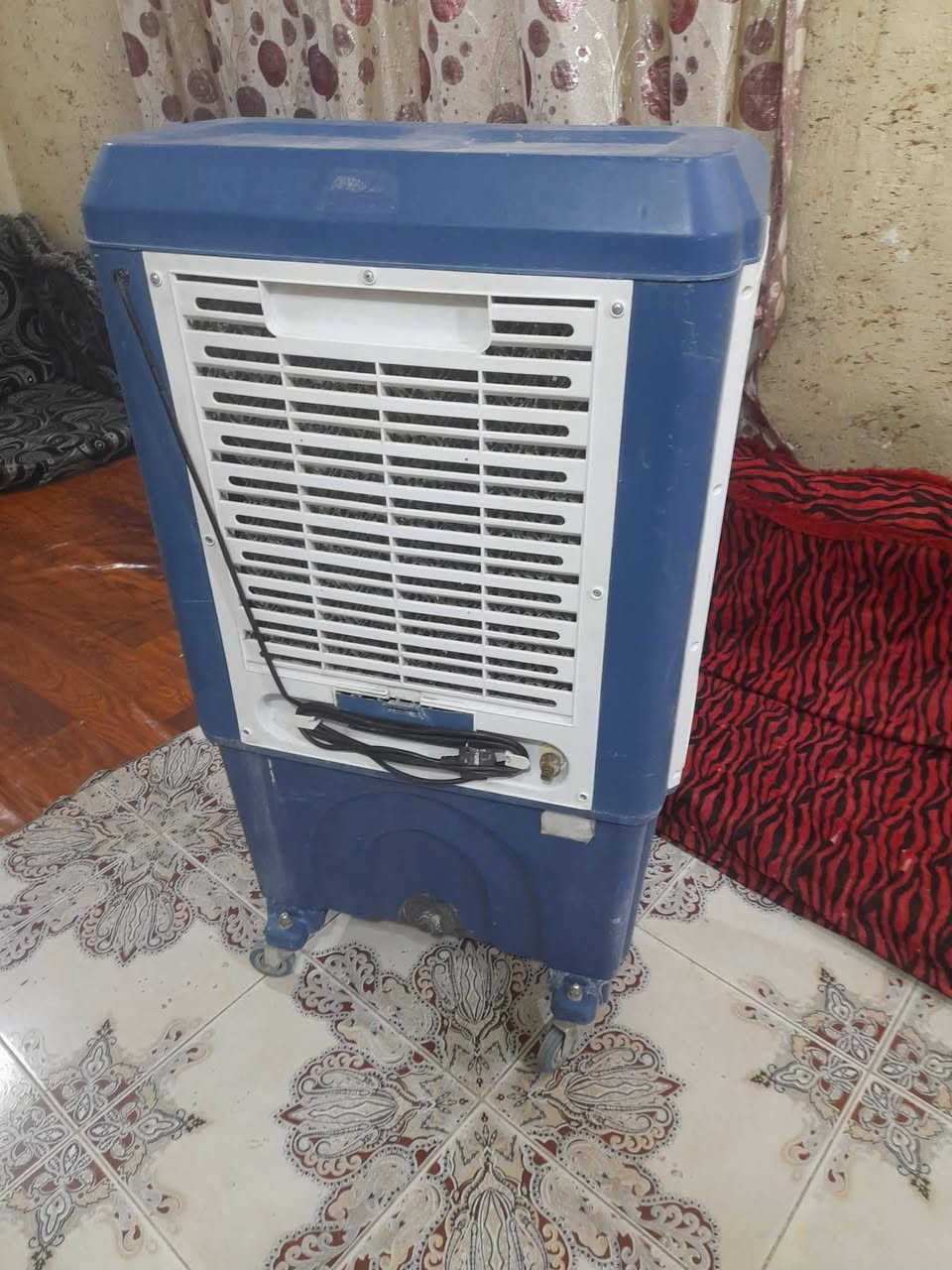 حجم وسط نظيفه ( السعر قفل ٨٥ قفل من دون عملة


**إذا كنت صاحب هذا الإعلان وتريد حذفه لأي سبب، رجاءا أرسل رسالة إلى الدعم الفني**