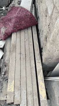 شيلمان للبيع الطول 3ونص المتر ب 8 العنوان مدينة الصدر ***********
