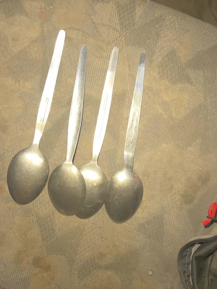 سلام عليكم اخوان عندي ذني الخواشيك ام سنبلة وبيها ختم اصلي يكولون ذني فضة اصلي للبيع اذا اكو احد يشتري


**إذا كنت صاحب هذا الإعلان وتريد حذفه لأي سبب، رجاءا أرسل رسالة إلى الدعم الفني**