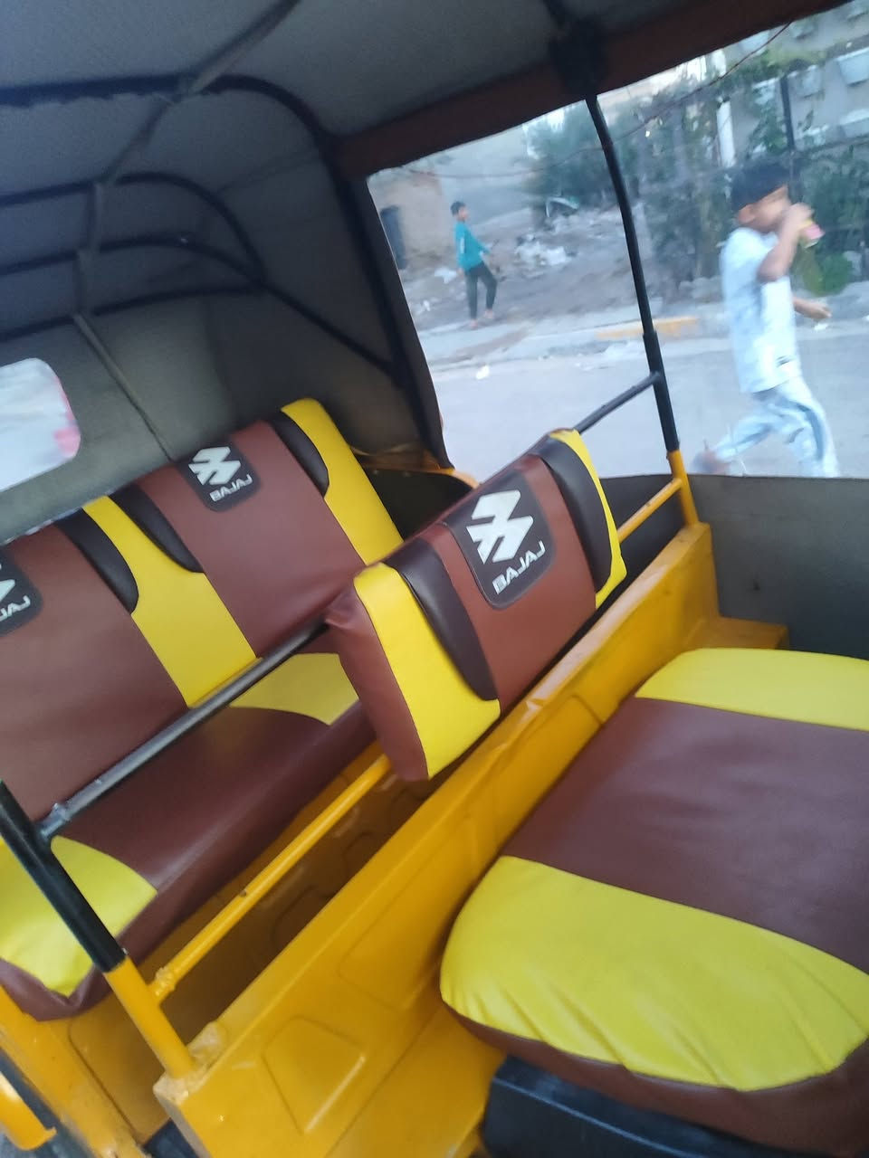 السلام عليكم تكتك مديل 19رقم وسنويه نكليزي تحويل ثاني يوم تكتك مصبوغه عام مكي***********نه مجفته وكسل جديد العنوان الحسينية مال راشديه رقم
