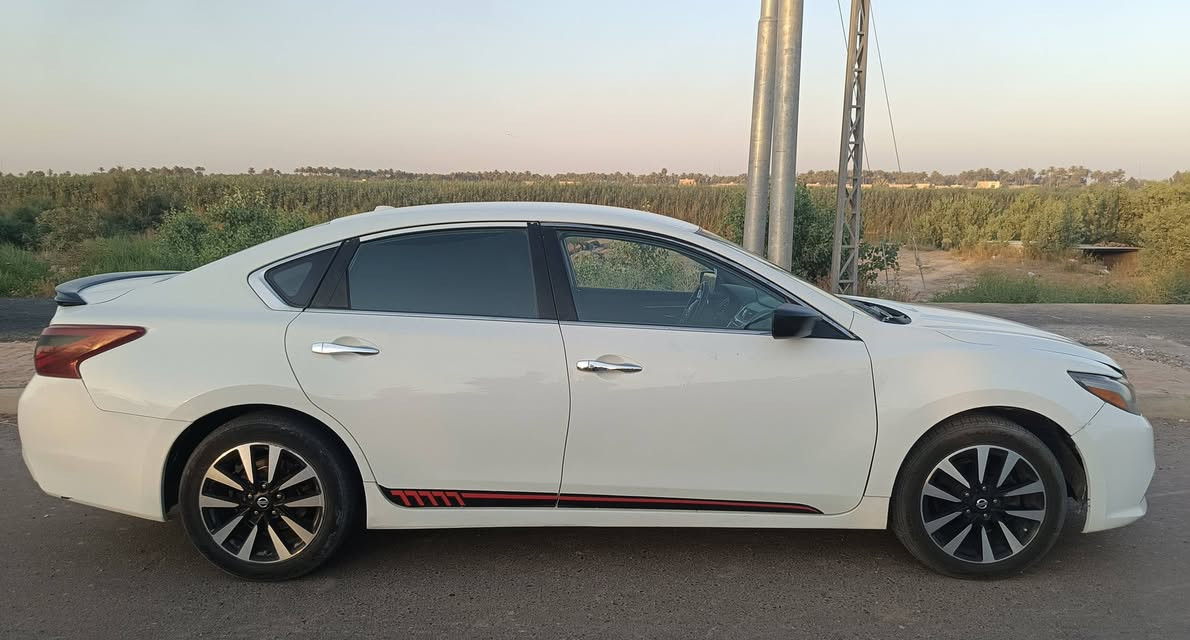 السلام عليكم 🚙
نيسان التيما للبيع
موديل 2018 
سيارة بيها ثلاث قطع( باب سايق وخلف السايق صبغ بدون دواخل وباب الامامي الاخر بيه بارد ومصبوغ) 
الباقي سليم ايرباكات برده وستيرن طاكات
طبعا سيارة وارد أمريكي ⚪
مواصفات كاميرا خلفية/بصمة/تحكمات ستيرن  بدون فتحة سقف
محرك كير بحالة ممتازة
4 سلندر 2.5
ملاحظة: السيارة تبريدها ما يشتغل يحتاج صيانة
ماشية 123 ألف ميل 🔴
رقم السيارة سليمانية تحويل ثاني يوم
سعر السيارة 117 وبيها مجال للشراي او مراوس
📍عنوان السيارة : صلاح الدين قضاء الضلوعية
للاستفسار مراسلة عبر الواتس أو الاتصال (***********) 
تحياتي ❤
