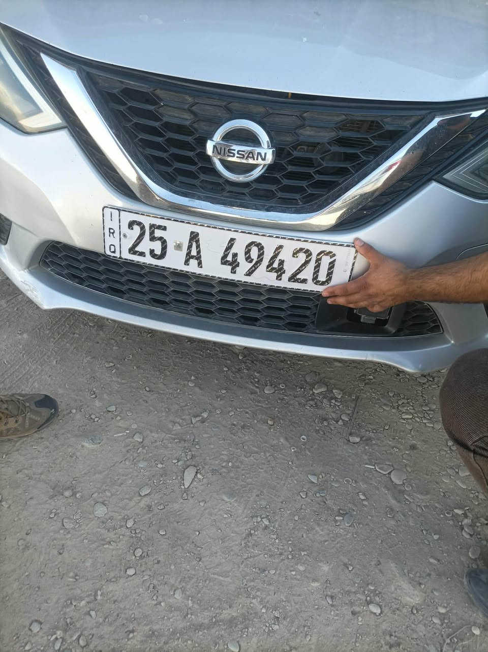 السلام عليكم سنترا 2019 رقم كركوك مشروع وطني 
بيها بطاقه بانزين لون سلفر السيارة بيها جاملغ الخلفي جهة السكن كلير من امريكا والهلال الخلفي جهة السايق بي طخة خفيفة ومصبوغ الهلال صار بيها طخة جاملغ الامامي للسكن تبديل ونصبغ مع الباب لتوحيد اللون .السيارة بدون ارباك وبدون دواخل رادار شغال مواصفات sv بصمة شاشة اوكس وشاحن خلفي تبريد لمس السيارة نظيفة وحلوة المحرك والگير والتبريد والصدر كلة شرط اطارات باتري جديدات 
سنوية ورقم جديدات السعر ١١٩ وبي مجال
عنوان كركوك رقم الموبايل*********** كركوك, العراق
