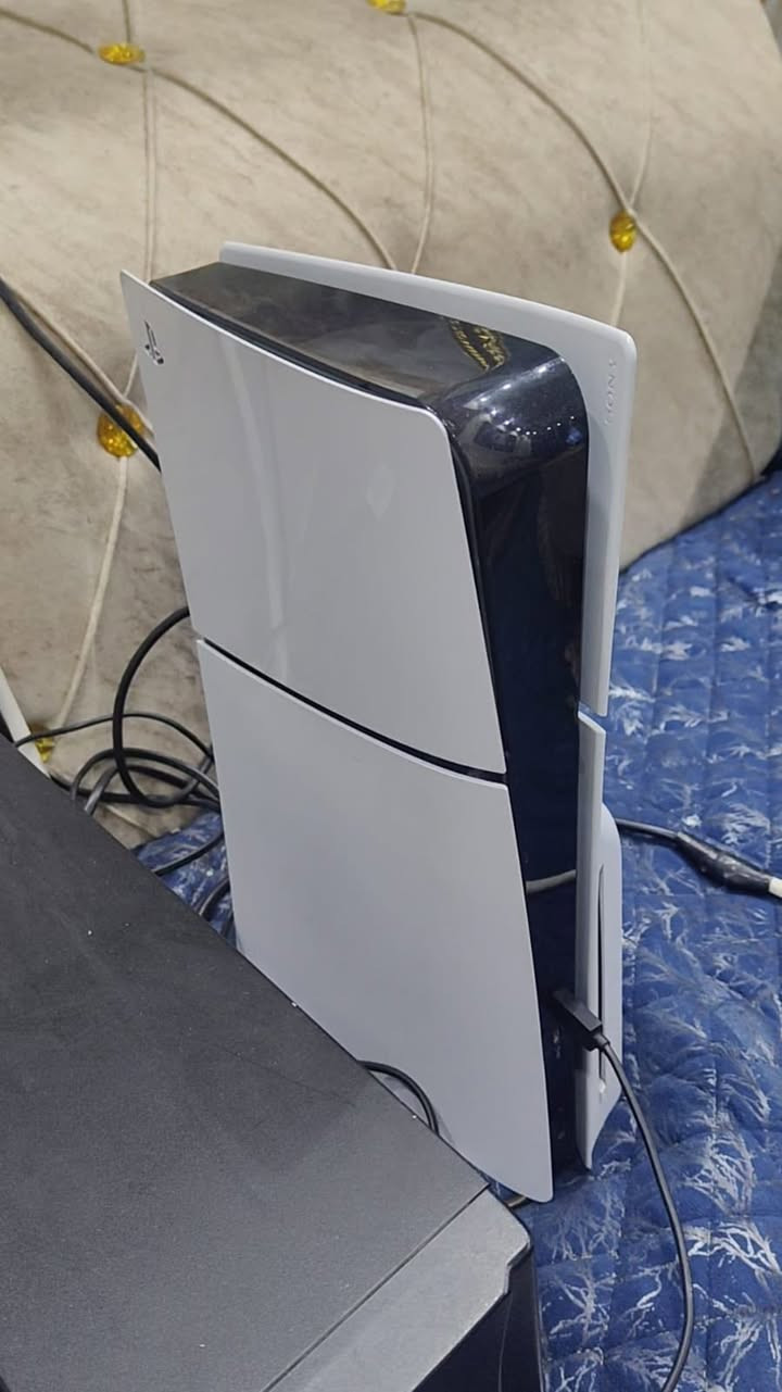 سلام عليكم خوان بلي فايف سلم اوربي البيع سعر 850 الف يوبس حجم 3000  حجم كبير اكبر شي وياء شحنات يدات اقراص ثنين هاذه رقمي *********** هاذ بي واتساب بي وقّت خابرني 🤙 يعجبك
