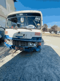 السلام عليكم كوستر للبيعة السياره مكينه كير 82شرط طخم تايه السياره كله شغاله وايرمنيه شرط الوكالا ول تحويل السياره بل موصل الايسر السعر 4ملاين ونص الرقم التصال ***********
