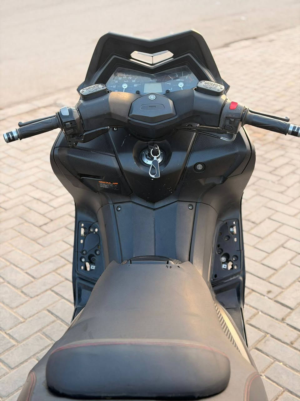 تي ماكس 14 محرك 530ما مفتوح فقط كازكت نضيفه كلش دراجه شلعه ومعدل خير من الله سكيورتي سويجين مكاني بغداد الشعله ***********
