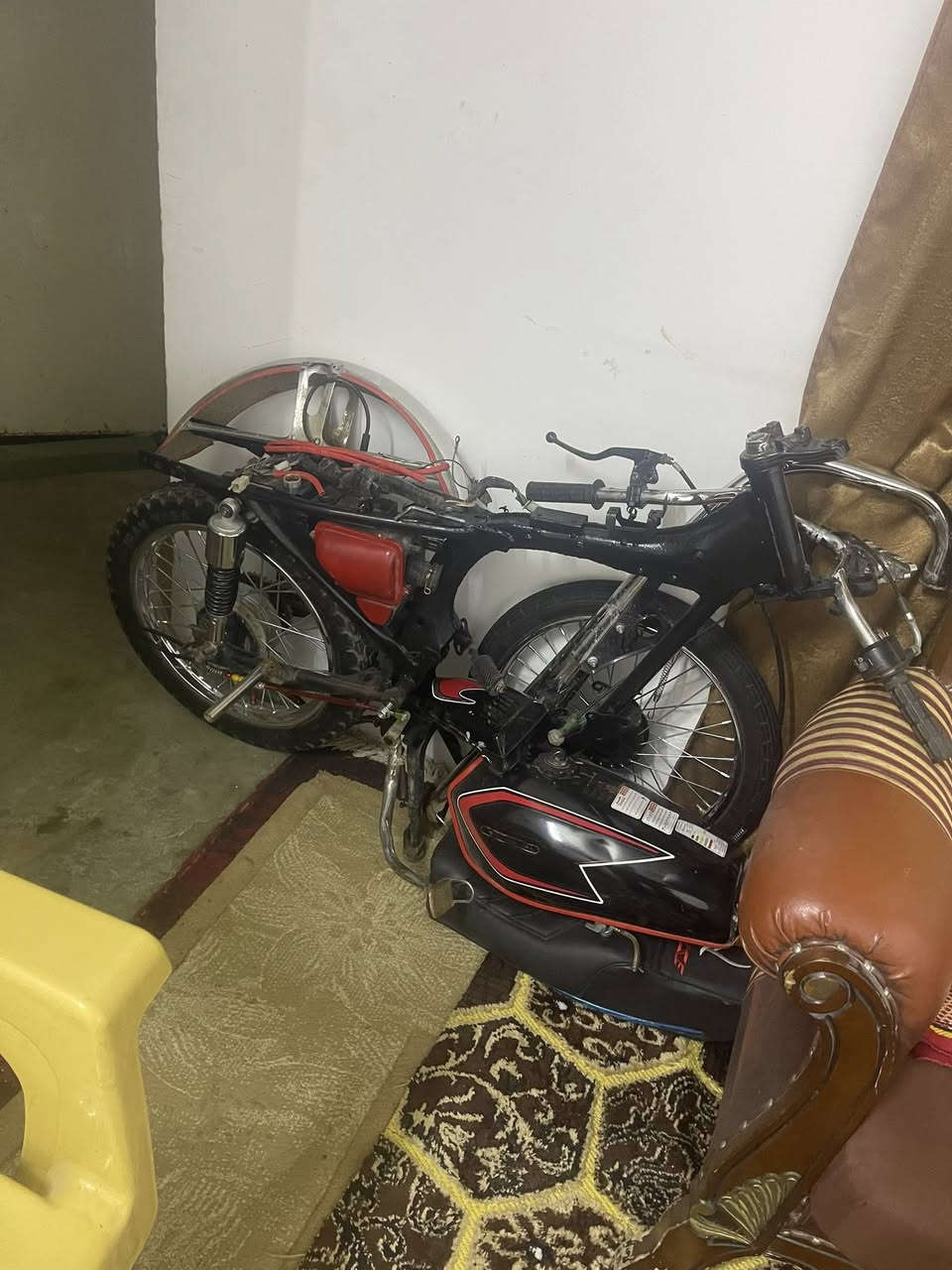 السلام عليكم تعميره نقص فقط محرك ودبلات كدام غراض كله اصلي السعره خاص 🟥🟥👍🏻


**إذا كنت صاحب هذا الإعلان وتريد حذفه لأي سبب، رجاءا أرسل رسالة إلى الدعم الفني**