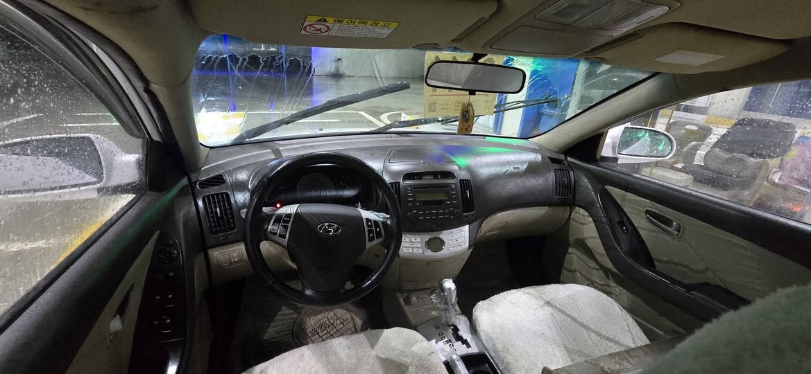 ئاڤانتی
مۆدیل 2011
دکشن بە رز
ناوزەرد
کامل مە سروف کراوە
نرخ51گەڵا
لەقەڵادزەیە
***********
*********** بشدار, السليمانية
