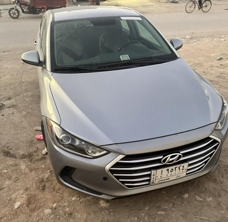 النترا هونداي موديل ١٧ضربت الجاملغ الخلفي والباقي من كلشي جهازة السيارة والسعر والمعلومات اكثر اتصل ع رقم ***********
