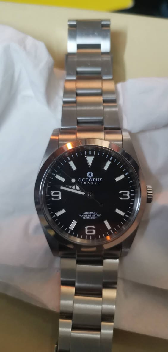 الاسم اخطبوط ساعة اوتماتيك روعة والميكنه واضحة المهتم خاص


**إذا كنت صاحب هذا الإعلان وتريد حذفه لأي سبب، رجاءا أرسل رسالة إلى الدعم الفني**