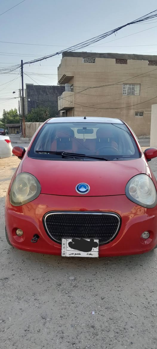 جيلي باندا موديل 2013 رقم بغداد ماشية 75 ألف بيه قطع صبغ أبيع حزام 
السعر 4600$ وبيه مجال بسيط 
الاتصال ***********
