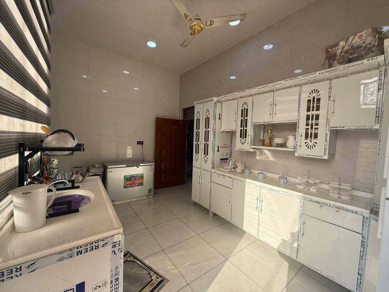 بيت للبيع المساحه 180
شارع الحاج صابر للاستفسار الاتصال على الرقم
***********
