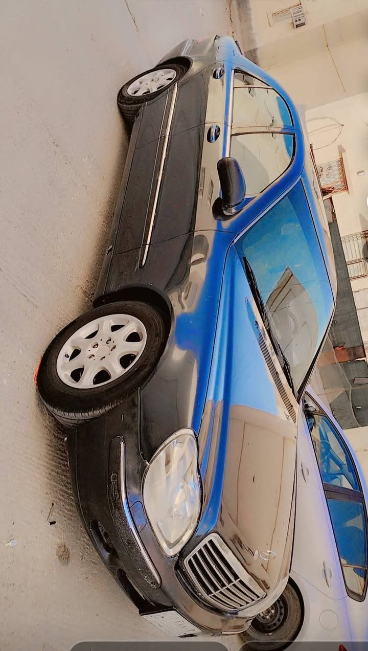 السلام عليكم مرسيدس اس 320 غواصه سياره حلوه نظيفه قرار 48 بيع او مراوس السعر 48 ***********
