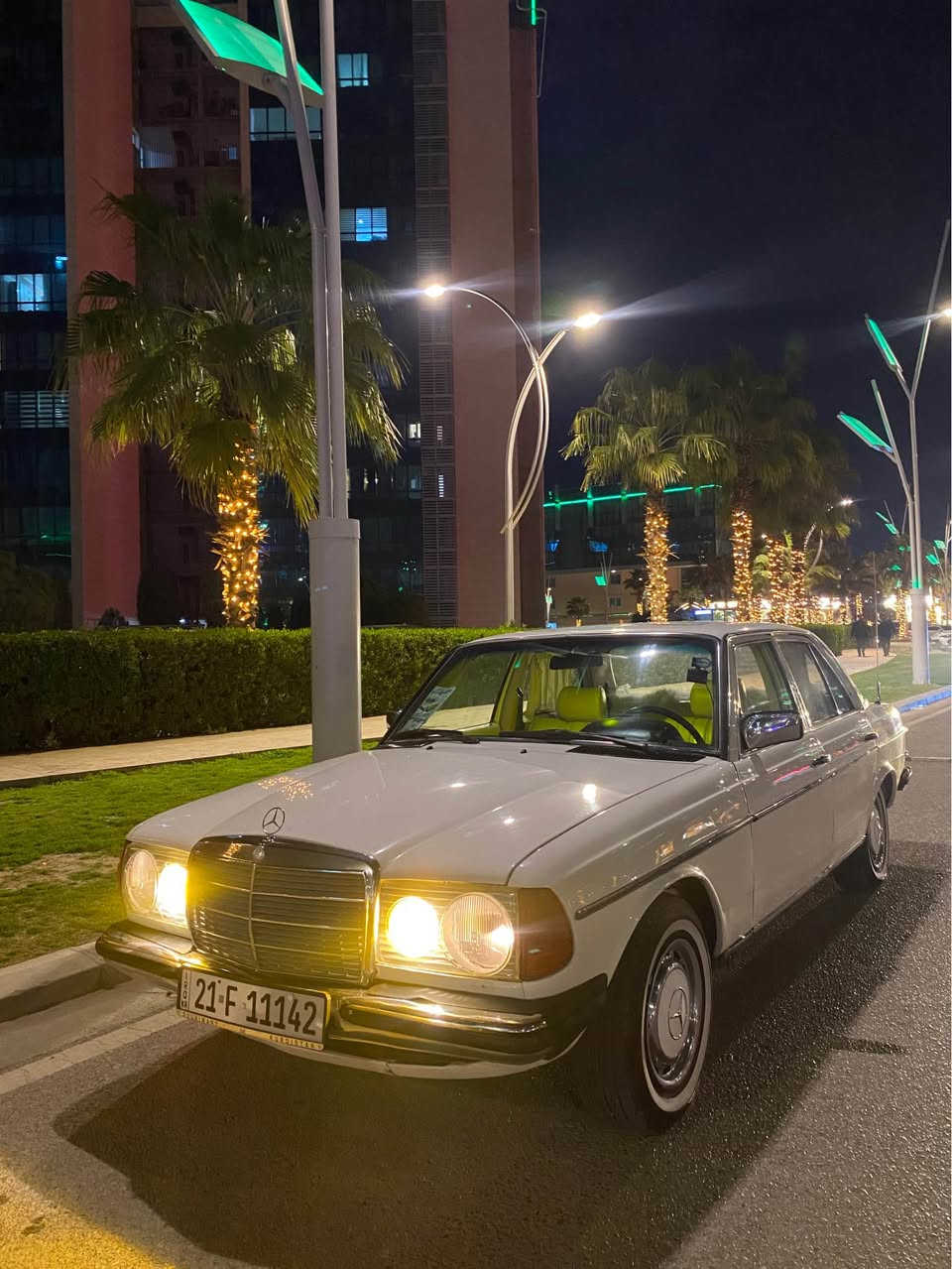 عربي / كردي : ..
*********** بس وتساپ
عربي : 🌹
مارسدس ته خته موديل 1982 .. السيارة ..
مابيه اي ضرب
الون ابيض
رقم سليمانيه
سنويه جديد  ٢٠٣٠
حجم محرك 6 سلندر 300

كير مكينة شرط .. 
سيارة .. سلايت
بنسبه سبخ
تبريد ثلج 
٩قطعه سبخ جماليه 
سقف سندوق ما بيه سبخ
السيارة نظيفة ماشاالله ..
مكان السيارة اربيل
سعر ٨٣ بيا مجال
🌹

كوردی : 🌹 
مارسدس ته خته مۆدێل ۱۹۸۲ ..
رەنگی سپي
قەبارەی ۳٠٠
سلايت
تبريد. ..
٦پستۆن
بەشەرتی گێڕومەکینە 
نمونەیە لە جوانی
ژمارە سليماني 
سه نه وي  تا 2030 ە 
سبوخ ٩پارچه ي له سه ر ساخه 
سقف سندوق شان بوياخي نيه ..
وەتس ئەپیش بەردەستە ..
شوێن هەولێر ..***********
٨٣مه جال أربيل, العراق
