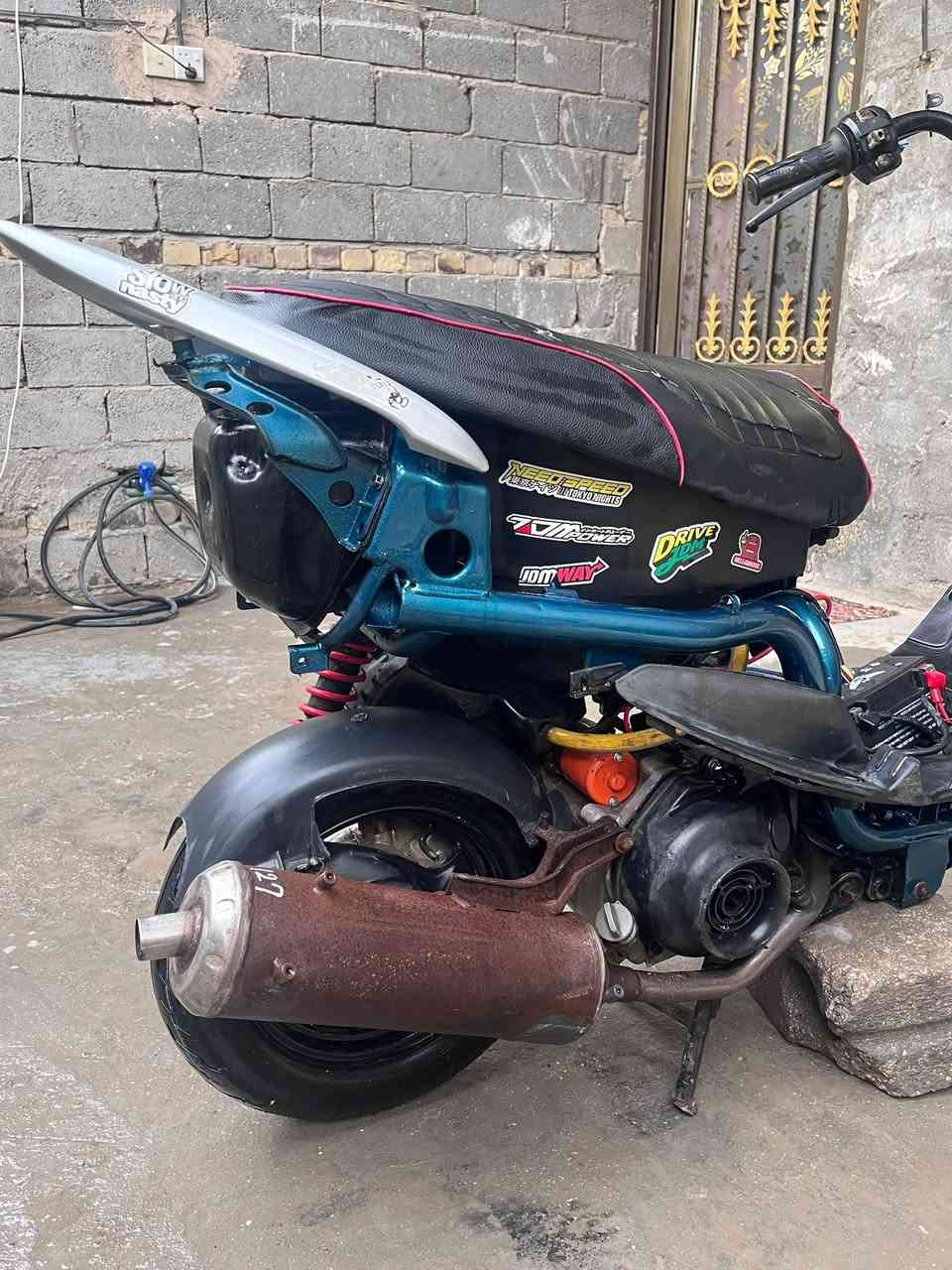 السلام عليكم
ماكس عدله بوسه 55
صالنصه صجميه سعرها 50
سبايدر رياضي
شاصي مصبوغ لون يخبل
كلجات رياضي
دشن رياضي اربع ولفات
سلف 55
مكاني حله


**إذا كنت صاحب هذا الإعلان وتريد حذفه لأي سبب، رجاءا أرسل رسالة إلى الدعم الفني**