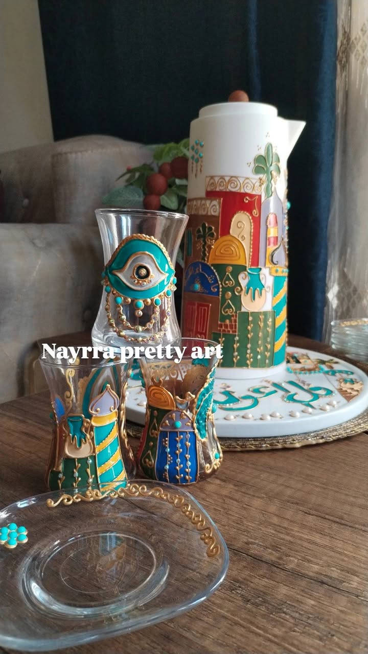 صباحكم عافيه وبركة
سيت استكانات تركي كبير 
ترمز
صينيه
شغلي بالشناشيل الجميله🌷
للحجز مراسلة الصفحة nayrra_pretty_art


**إذا كنت صاحب هذا الإعلان وتريد حذفه لأي سبب، رجاءا أرسل رسالة إلى الدعم الفني**