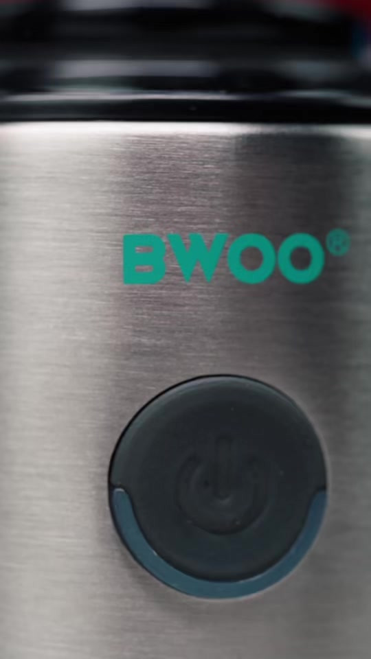 ⁨	⁨	⁨	⁨	خلاط عصائر محمول قابل للشحن من BWOO – طاقة وانتعاش أينما كنت 🥤✨ السعر: 40 الف 🔥   المميزات: • سعة 450 مل مثالية لتحضير العصائر والمشروبات الطازجة • 6 شفرات قوية لخلط سريع وناعم • بطارية تدوم لفترة طويلة مع شحن مريح • تصميم محمول وخفيف مناسب للمنزل، العمل، والسفر — خيار عملي للاستمتاع بعصير طازج في أي وقت وأي مكان.⁩⁩⁩⁩


**إذا كنت صاحب هذا الإعلان وتريد حذفه لأي سبب، رجاءا أرسل رسالة إلى الدعم الفني**