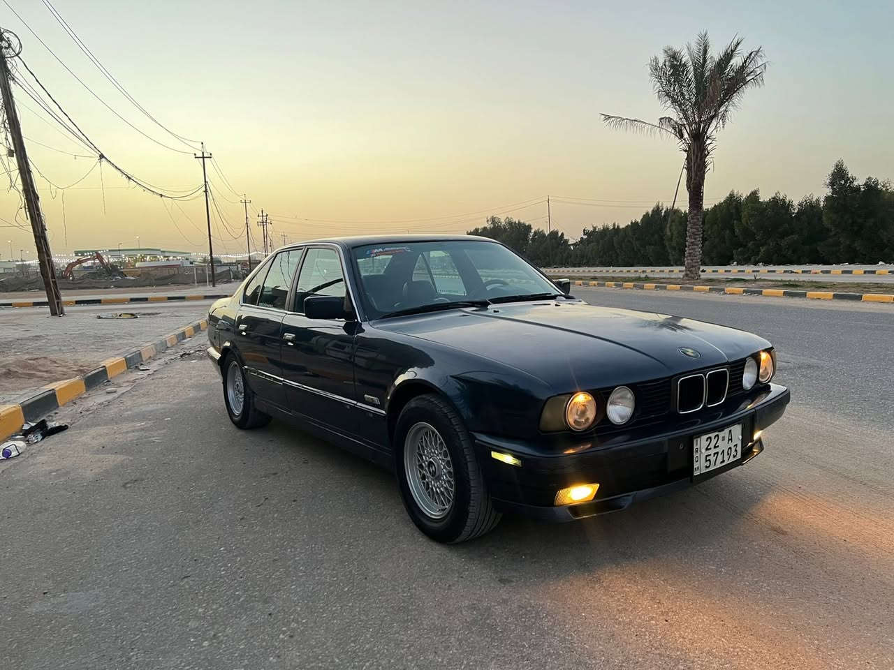 بي ام 525 جاهز *********** السعر 58 مكان النجف
