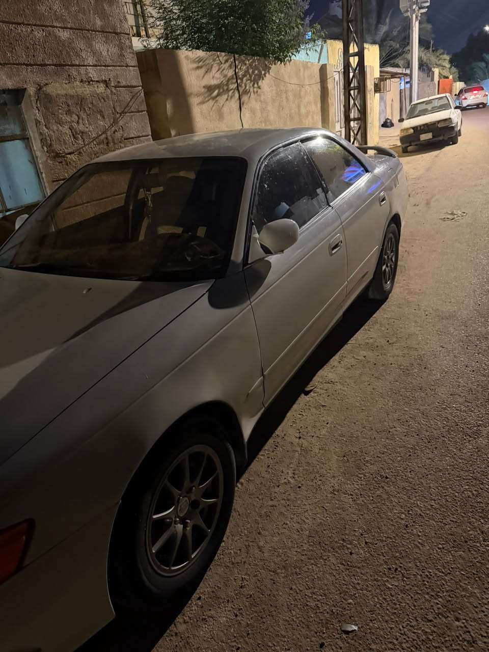 مارك نفخ موديل ١٩٩٣ 
رقم بصره تحويل مباشر
سنوية منتهية
السياره كفالة كص وضربة
مصوغه عام
السيارة نقل جثة
حدادية وكير جديد 
محرك اثنين ونص تعبان
العنوان البصرة ابي الخصيب  ***********
