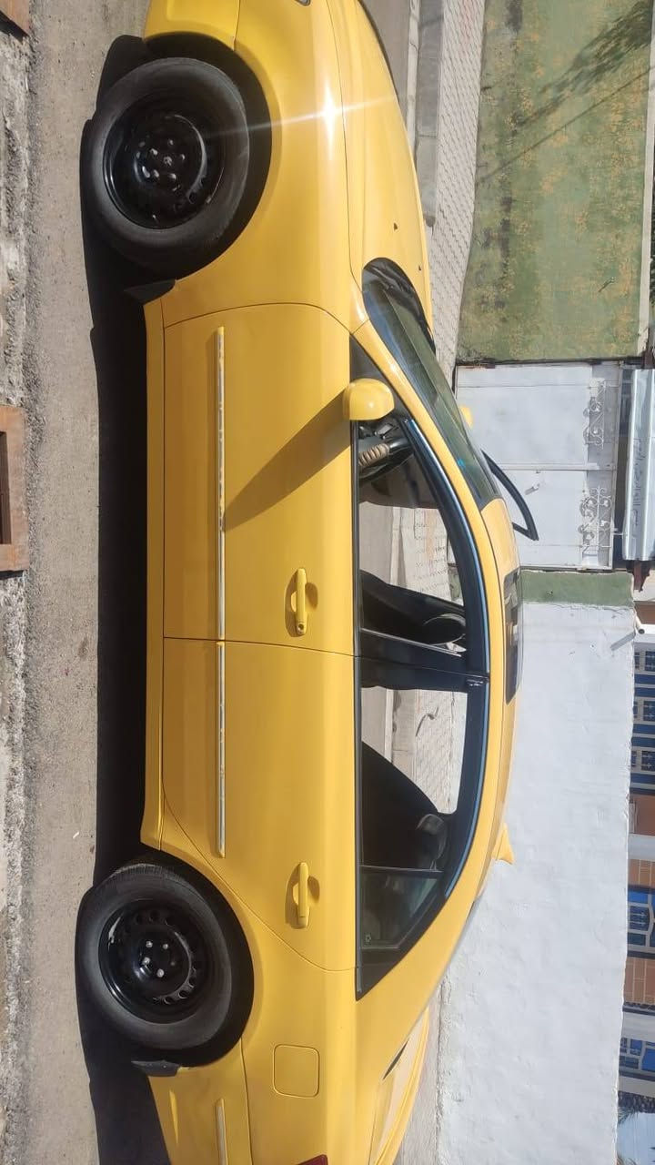 السلام عليكم سوناتا 2009 وارد امريكي سيارة جاهزة ضرر جامرلغ امامي  بدون دواخل رقم ديالى ب اسمي للاستفسار اكثر الاتصال او واتساب ***********
