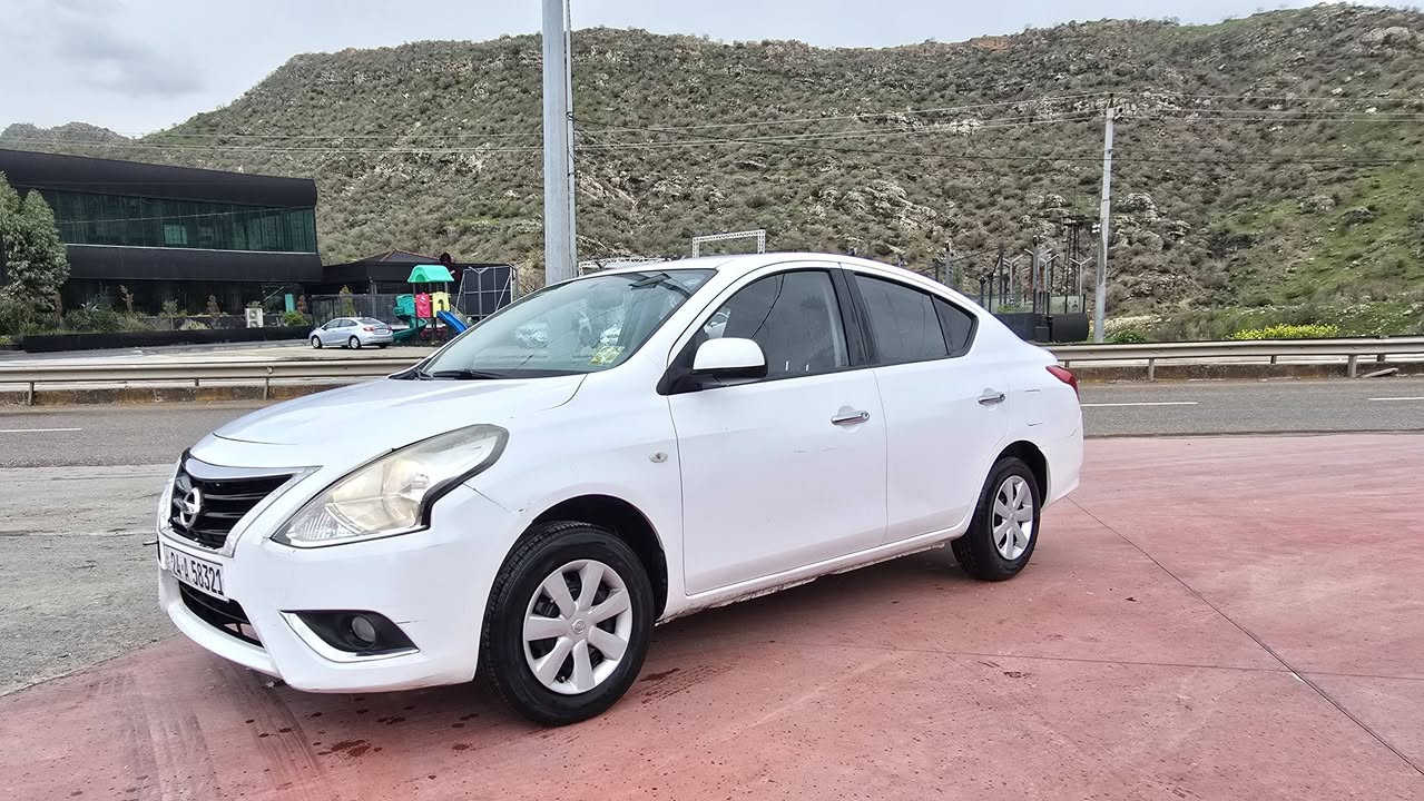 نیسان سەنی،
مودێل 2016، بێ دەعم بێ سبخ
،ڕەقەم وسەنەوی جدید،
تحویل بشەرت، 
غرامە: 80000 دێ ژسعرێ ئێنە خوار
ڕەنگ سپی،تبرید،حساس وکامیرە،
سعر :  105 وەرەقە و مجال 
ژمارا تلەفون: ***********
