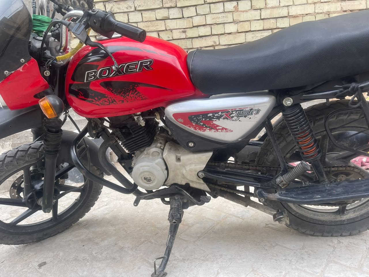 سلام عليكم دراجه بوكسر مرقم نكليزي تحويل ثاني يوم
دراجه خير من الله 
ماشيه 32 
مديل  23 نازله بل 24
رقم ***********
بغداد مدينه الصدر
