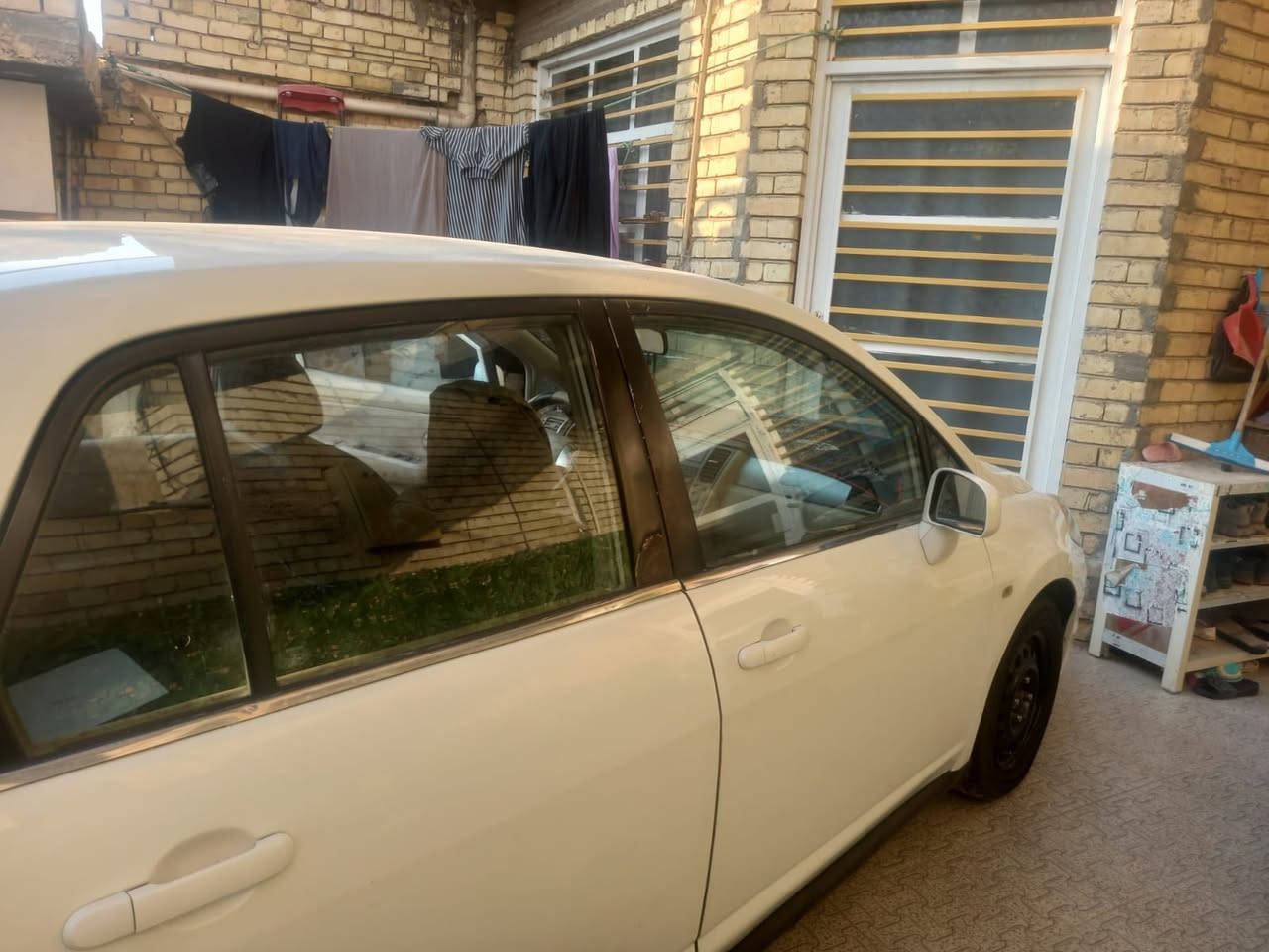 نيسان موديل 2007 رقم واسط مكفوله من ضربه وصبغ السعر 75 ورقه مكان سياره بغداد ناحيه الوحده 
***********
