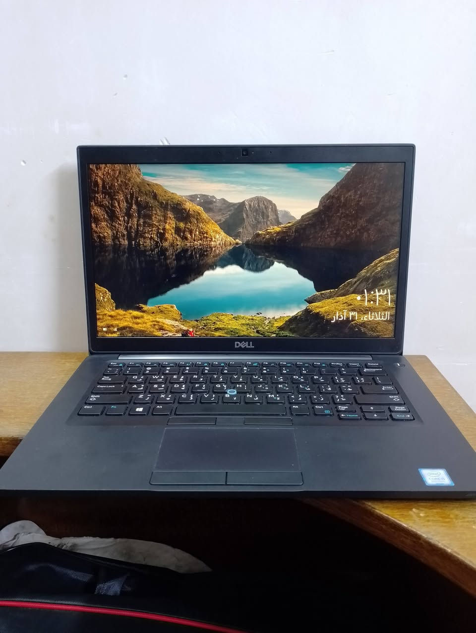 السلام عليكم ورحمه الله 

لاب توب Dell Latitude 7490

المعالج (CPU):  Intel Core i5 الجيل الثامن
RAM 8 جيجابايت

التخزين (SSD): مساحة 256 جيجابايت.

كارت الشاشة: Intel UHD Graphics 620.

نظام التشغيل: Windows 10 Pro اصلي

كيبورد مضيء ، منافذ متعددة type_c و USB الخ..

الجهاز جديد مامستخدم هواي 

الملحقات 

 شاحن ديل أصلي (Dell Original AC Adapter).
القدرة: 130 واط 

الماوس: ماوس لاسلكي Microkingdom M15 بدقة 1600 DPI.
مع ماوس باد، و حقيبة .

ملاحظة: يوجد كيبورد كيمنك مع قارء اقراص خارجي اذا يعجبكم ايضا للبيع. 

*********** 
متواجد واتساب وماسنجر
مكاني بغداد/ الدولعي
