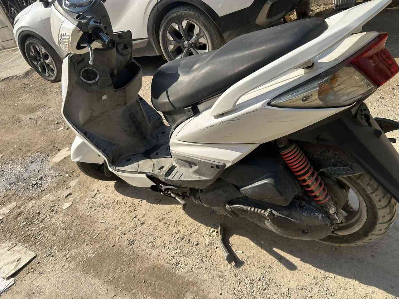 سكنس فحل.كابريتر مكينه خرسه تكول شحن شلعه معدل  كل نقص مابيه بيع مراوس سعر 500 مجال حك الجيه فقط  شي بصيط  مكاني الحريه ***********
