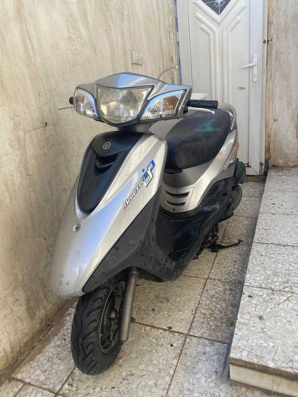 دراجه للبيع بغبغاء مال رمبه كلش نضيفه مكينه ناعمه مديل 13دراجه مكفوله من محرك او نضافه او تأخذها تشوفها وين ماتريد سعر مليون 150 وبيها مجال لاستفسار على هذا الرقم ***********
