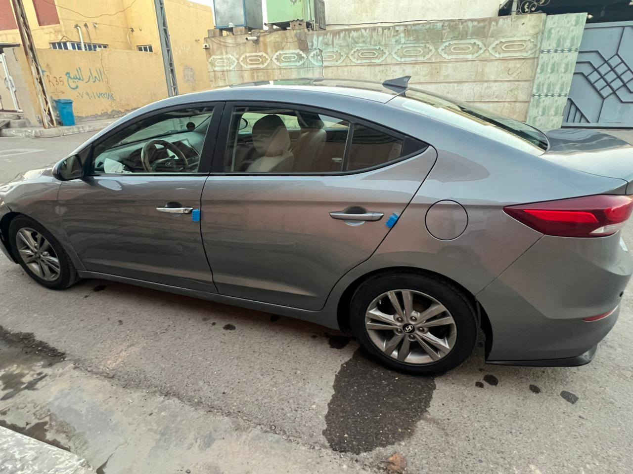 سلام عليكم اللبيع هونداي إلنترا موديل 2017 وارد امريكي بيها جاملغ وبنيد بدون تبديل وبدون دواخل  وباقي مكفولات كفاله عامه اليبل  شاشه كأمره دواره بصمات رادار تحكم ستيرن مثبت سرعه  سيارة جديدة وجاهزة من كلشي تبريد ثلج حدادية تخم تاير كير ومكينة 2000 دوش مكفولات  سياره احله من صور السعر 127 لاستفسار علا رقم 
***********
***********
***********
مكان السياره الانبار الفلوجه
