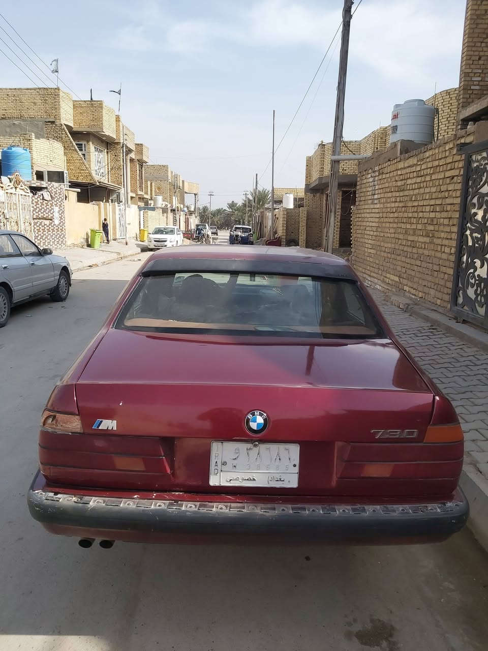 السلام عليكم 
للبيع سيارة BMW اصل 730
مكينة + كير + اكسل خير من الله 
رقم بغداد مشروع وطني بأسمي 
للأستفسار اكثر على هذا الرقم 
***********
