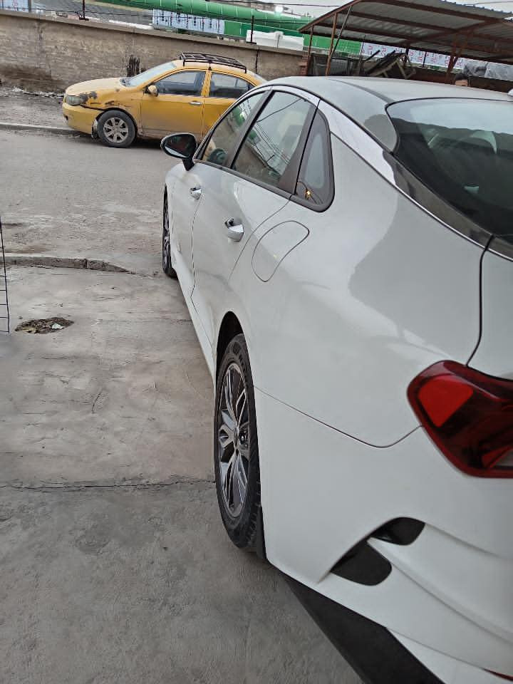 السلام عليكم للبيع 

كي فايف 22 خليجي فول الفول عدا الفتحه
ماشيه 54 

محرك افين دوش

حساس اماميه خلفي

بصمه تشغيل عن بعد

ترحيب

صندوق ذكي

السعر ٢٠٣ وبيها مجال للطيبين

وهواي مواصفات بيها بعد السياره جديده بيها تكحيلات بصيطه كلش شوف السونار واتصل مو شراي وبس حجي لتعبني فدوه لكلبك السياره خير من الله وكلش حلوه
مكاني حي الخضراء او العامريه 

رقم الواتساب.   ***********

اذا ع الخط.      ‭٠٧٧٧ ٢٠٧ ٢٧٣٤‬
