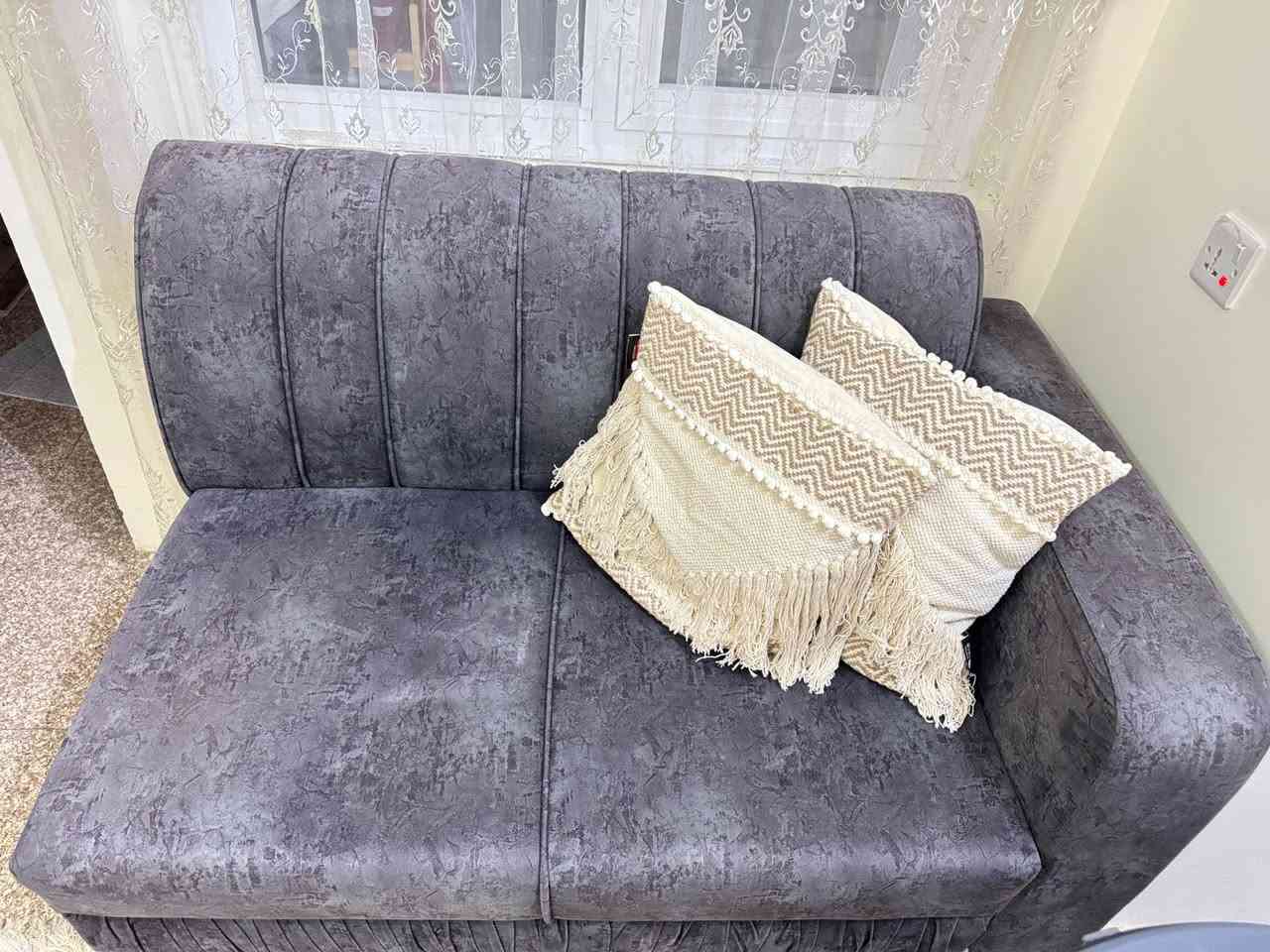 تخم ٦ مقاعد مع طابوريه نظيف مابي ضرر/الكاظميه


**إذا كنت صاحب هذا الإعلان وتريد حذفه لأي سبب، رجاءا أرسل رسالة إلى الدعم الفني**