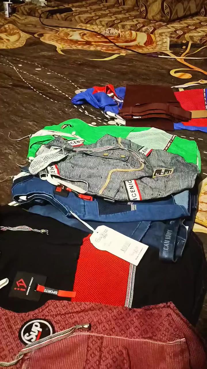 شلعه فوك ال ٢٠٠ قطعه تراك ولادي بناتي
بدي وبنطرون اكو كابوي واكو ستن المهم ماعرف المسميات اخوان تصفيه وتعزيله محل اليخدمنه يراسلني وبالخدمه


**إذا كنت صاحب هذا الإعلان وتريد حذفه لأي سبب، رجاءا أرسل رسالة إلى الدعم الفني**