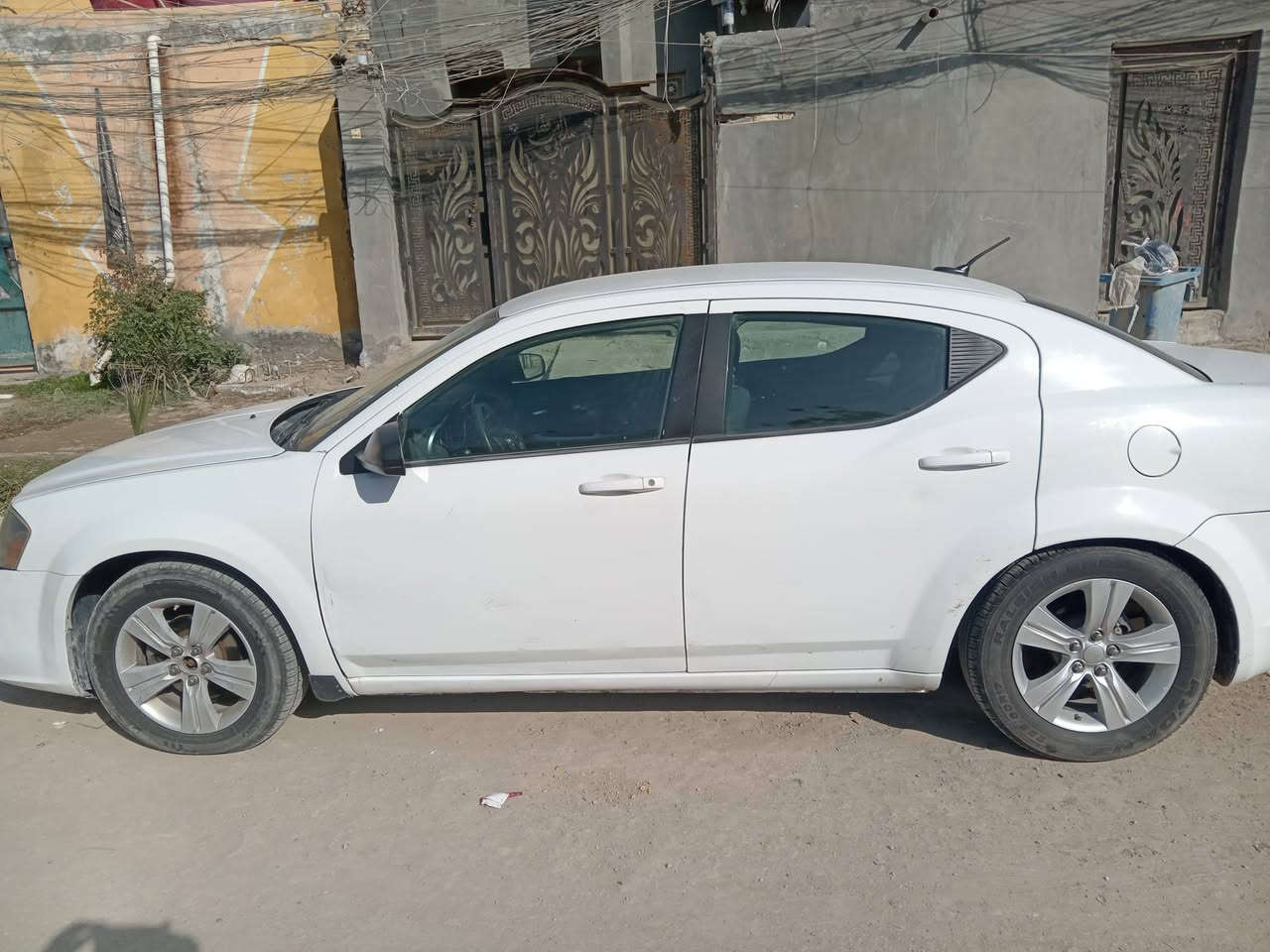 دوج افنجر 2012 كير محرك جديدتخم تاير حداديه جيده غرفه نضيفه100٪ صورة السونار مرفقه السعر 85 ورقه مجال قليل ***********
*********** واتساب
