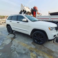 جيب گراند شيروكي (لاريدو) 2012 سته سلندر ويلات اصلية مع تخم اطار حجم20...