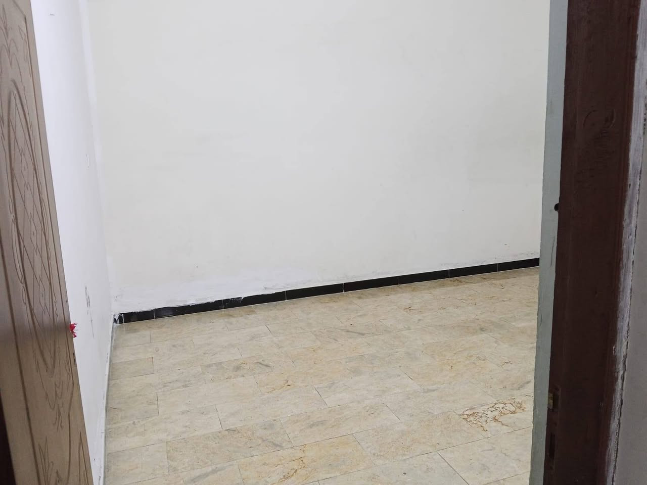 مشتمل طابق ثاني للايجار نظيف جدا في منطقه المعالف قرب مركز النبأ الاستفسار ع:***********
